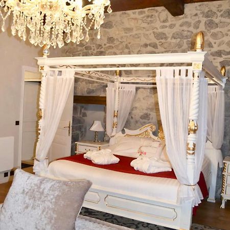 Chateau De La Rive - Suite Prestige - Chambre 2 Personnes Cruet Exterior photo